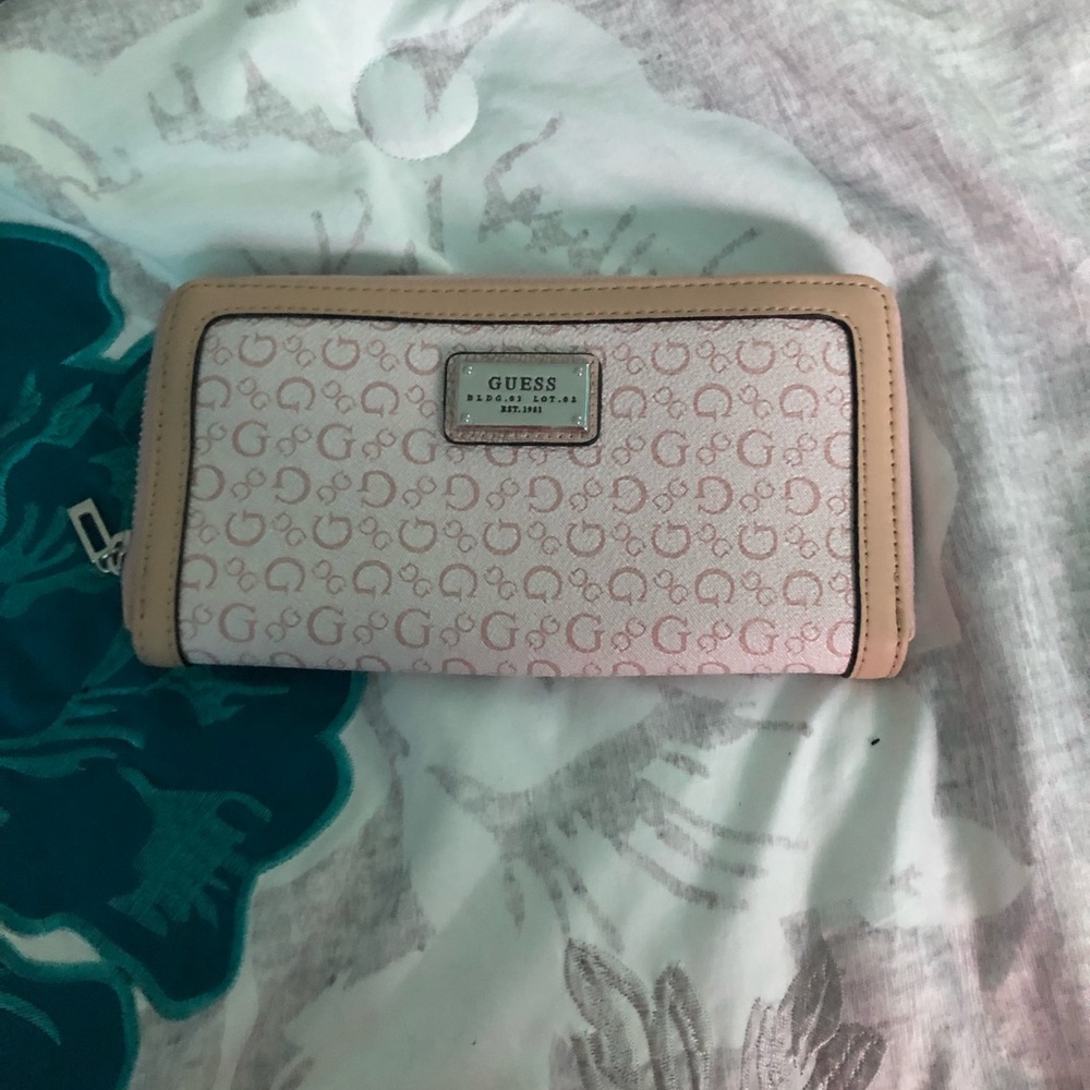 Guess wallet